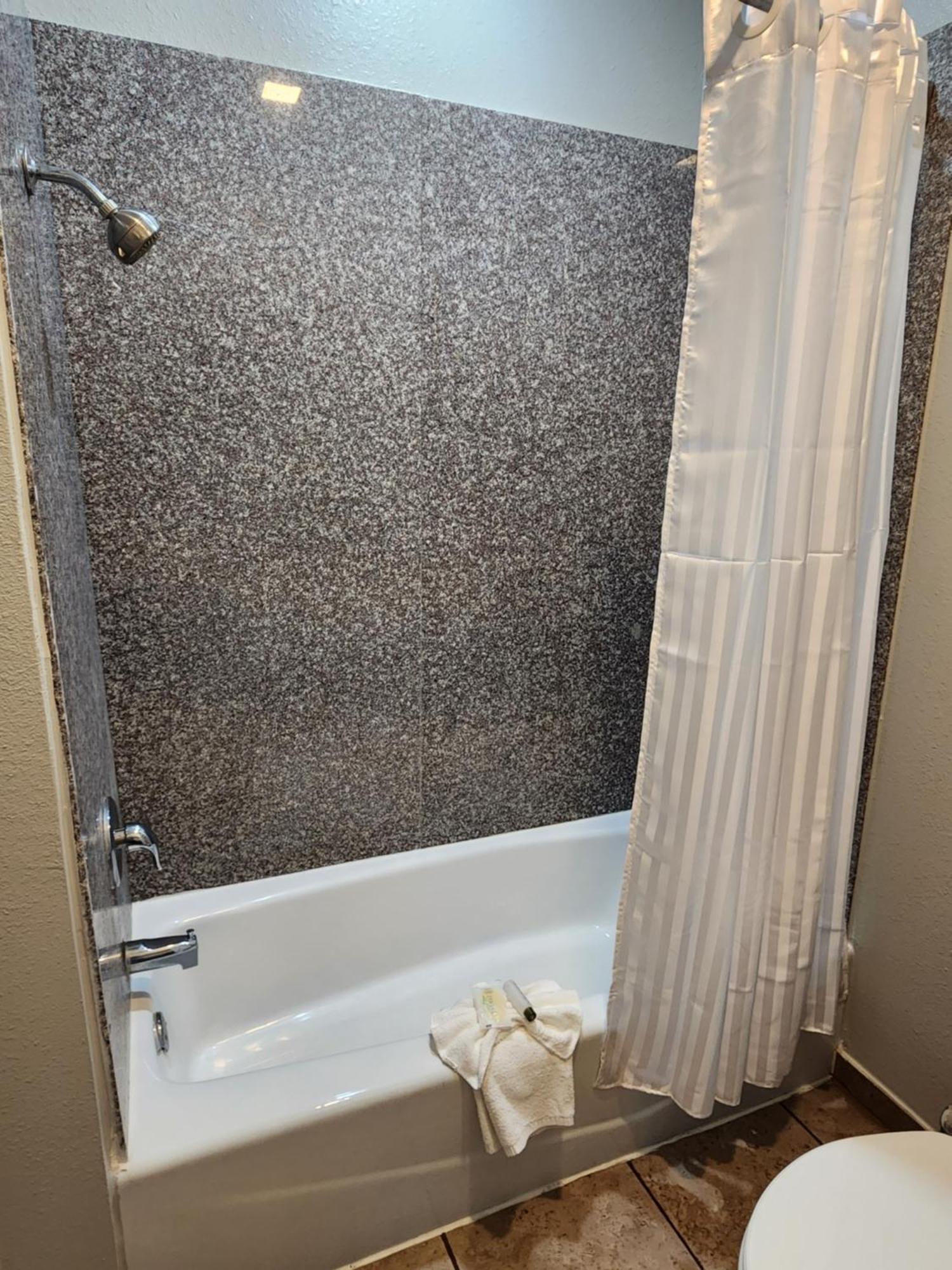 Atria Inn & Suites By Oyo, Jourdanton, Tx 외부 사진
