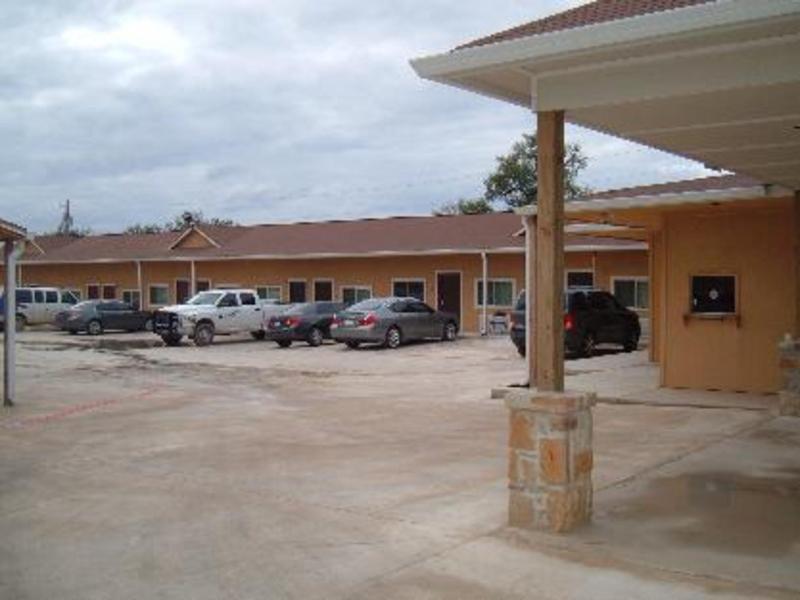 Atria Inn & Suites By Oyo, Jourdanton, Tx 외부 사진