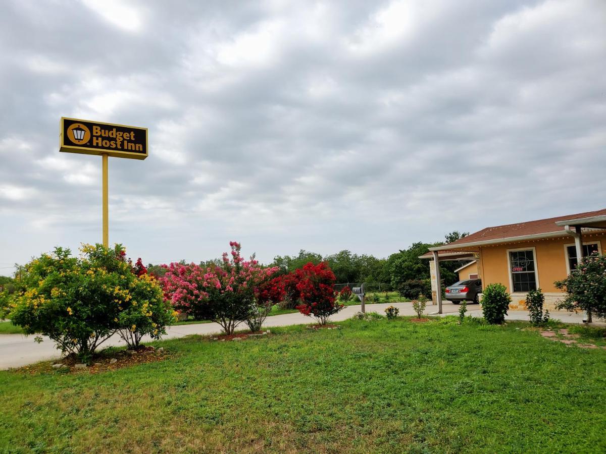 Atria Inn & Suites By Oyo, Jourdanton, Tx 외부 사진