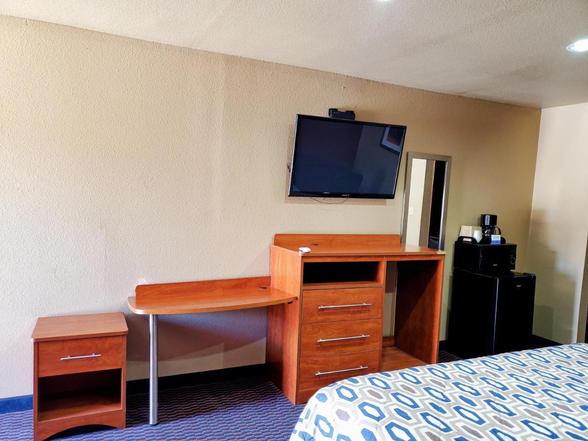 Atria Inn & Suites By Oyo, Jourdanton, Tx 외부 사진